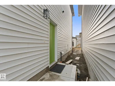3606 42 AV photo 50