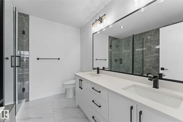 3606 42 AV photo 3