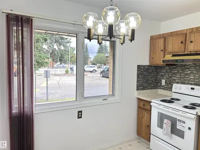 3259 139 AV NW photo 7