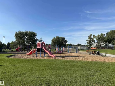 3259 139 AV NW photo 45