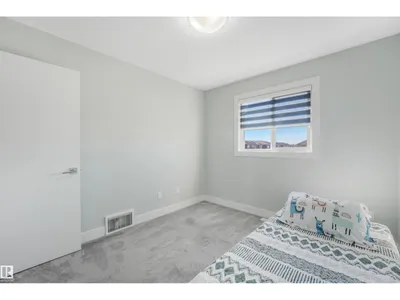 6453 177A AV NW photo 28