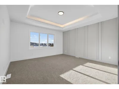 6424 29 AV SW photo 26