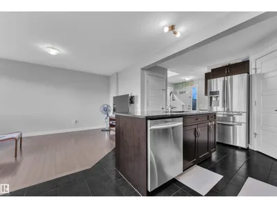 9919 217 ST NW photo 14