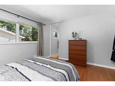 3839 117 ST NW photo 18