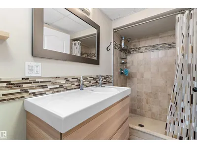 3839 117 ST NW photo 32