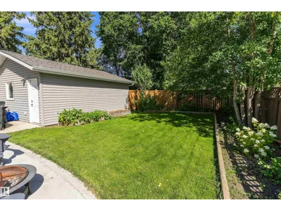 3839 117 ST NW photo 35