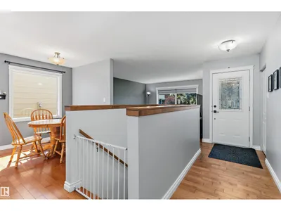 3839 117 ST NW photo 7