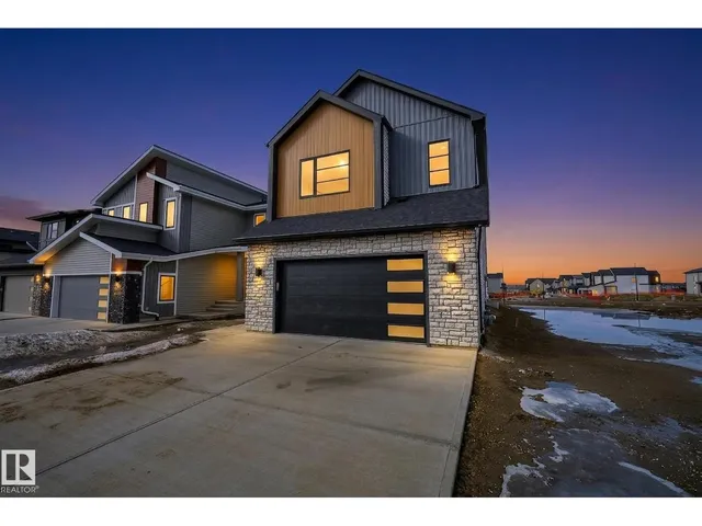 7087 KIVIAQ CR SW, Edmonton