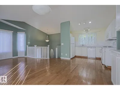 15031 135 ST NW NW photo 22