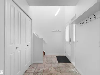 2410 32B ST NW photo 16