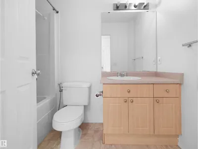2410 32B ST NW photo 35