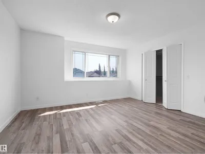 2410 32B ST NW photo 41