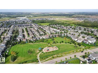 51 VIVIAN WY photo 60