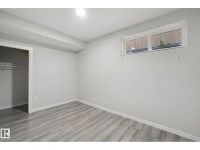 51 VIVIAN WY photo 43