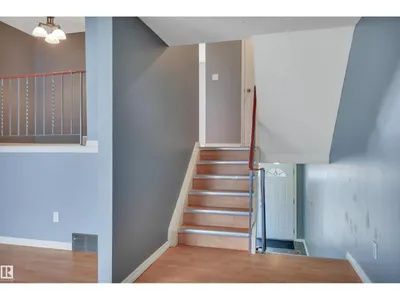 14644 52 ST NW photo 11