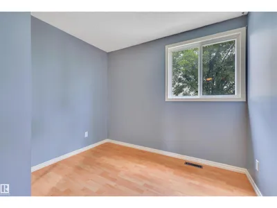 14644 52 ST NW photo 28