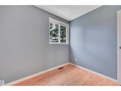 14644 52 ST NW photo 29