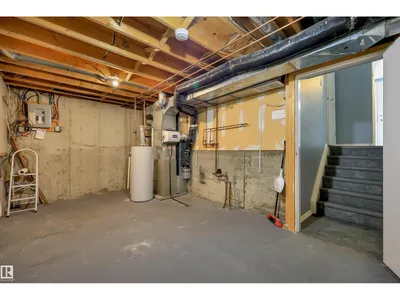 14644 52 ST NW photo 37