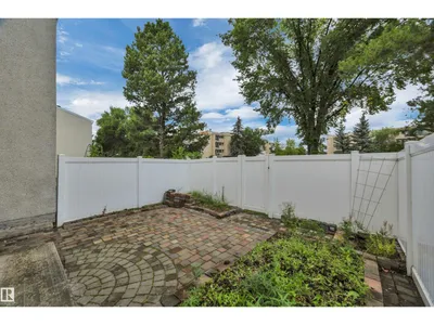 14644 52 ST NW photo 45