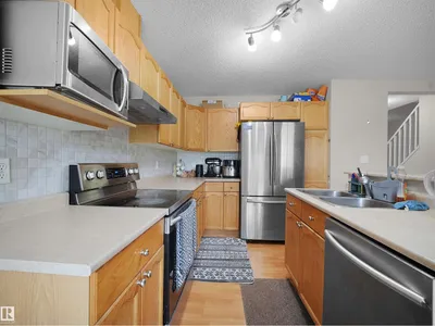 8111 7 AVE AV SW SW photo 12