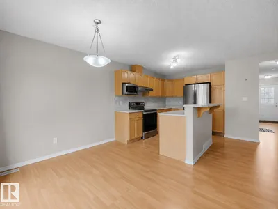 8111 7 AVE AV SW SW photo 15