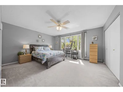 10518 84 AV NW photo 19
