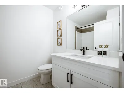20819 40 AV NW photo 32