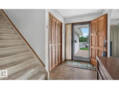 17206 111A ST NW photo 5