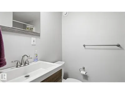 8230 71 ST NW photo 23