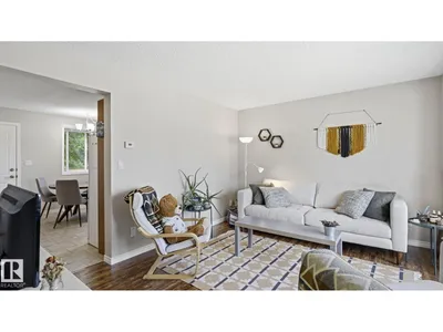 8230 71 ST NW photo 5