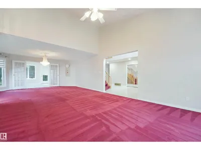 5107 17 AV NW photo 7