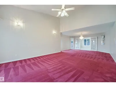 5107 17 AV NW photo 6