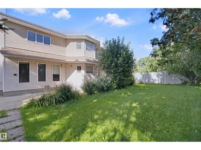 5107 17 AV NW photo 59