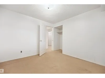 5107 17 AV NW photo 48