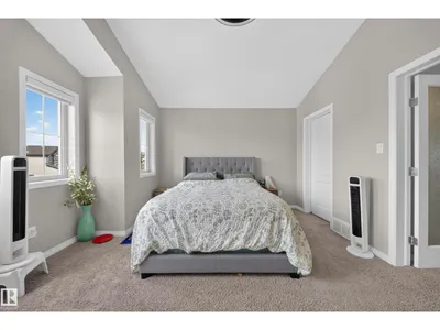 1927 51 Street SW SW photo 23