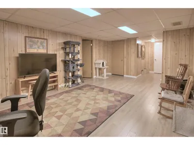 5751 189 ST NW photo 16