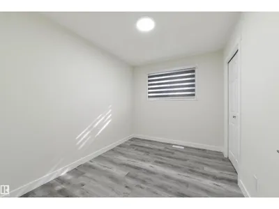 8019 141 AV NW photo 22