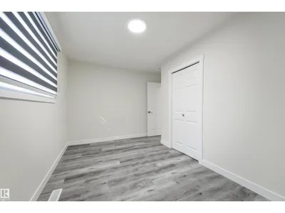8019 141 AV NW photo 25