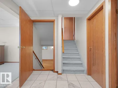 535 PARDEE BAY NW photo 41