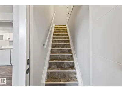 10338 162ST NW photo 31