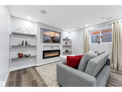 9664 223 ST NW photo 29