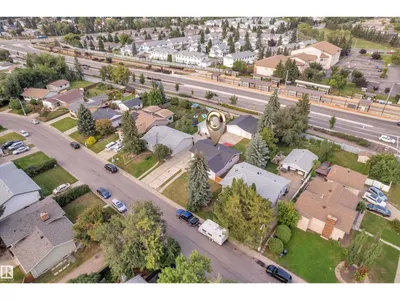 3111 67 ST NW photo 4