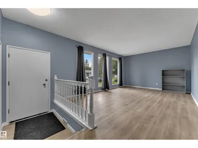 3111 67 ST NW photo 6