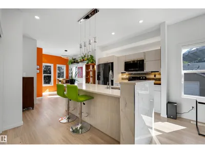 11215 87 ST NW photo 13