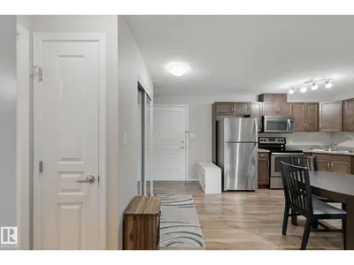 #232 301 CLAREVIEW STATION DR NW photo 25