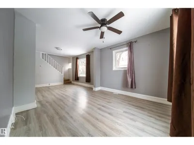 10803 93 ST NW photo 5