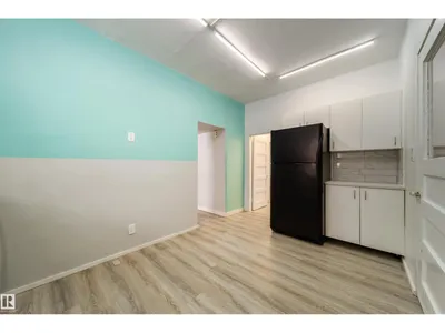 10803 93 ST NW photo 23