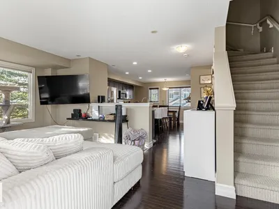 5319 3 AV SW photo 11