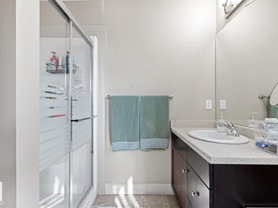 5319 3 AV SW photo 41