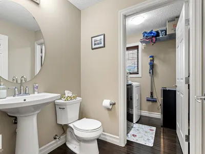 5319 3 AV SW photo 31